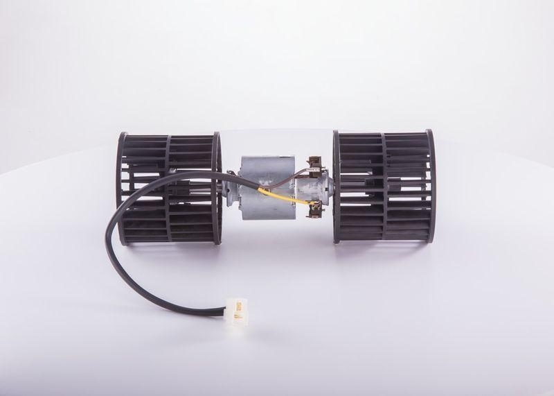 Bosch 9 130 451 049 Lüftermotor