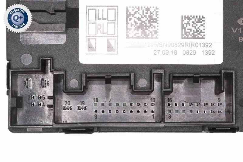 VEMO V10-73-0505 Steuergerät, Türbetätigung für Türen hinten für VW