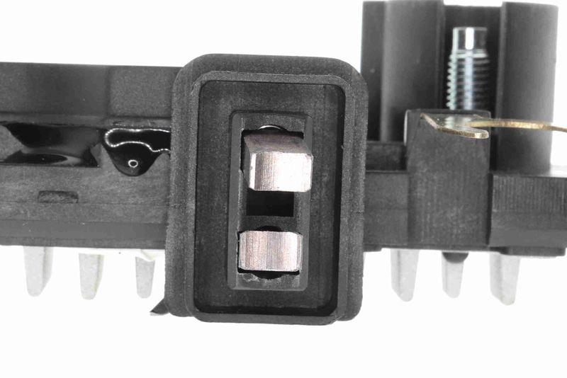 VEMO V24-77-0015 Generatorregler 14,5 Volt Schleifring 14 mm für FIAT