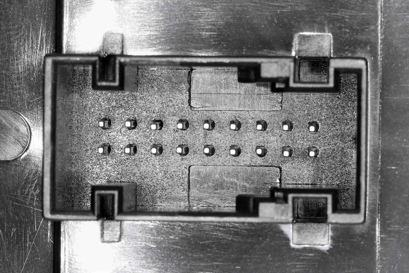 VEMO V20-73-0107 Schalter, Fensterheber schwarz für BMW