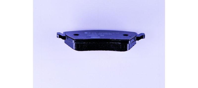 HELLA 8DB 355 010-851 Bremsbelagsatz, Scheibenbremsbelag für RENAULT/NISSAN/DACIA