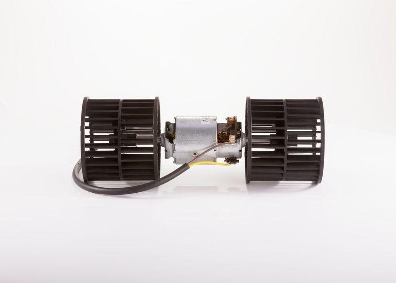 Bosch 9 130 451 050 Lüftermotor